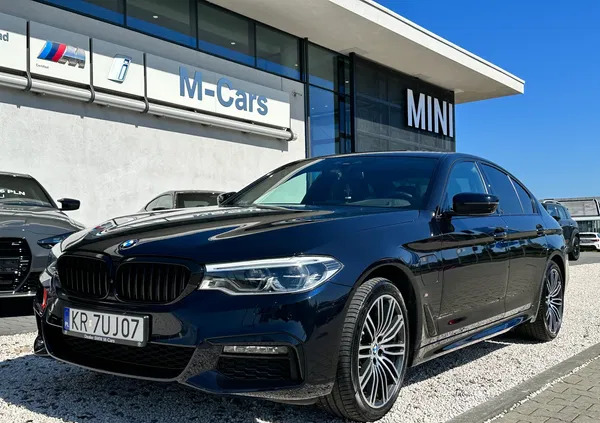 samochody osobowe BMW Seria 5 cena 179000 przebieg: 45500, rok produkcji 2019 z Kraków